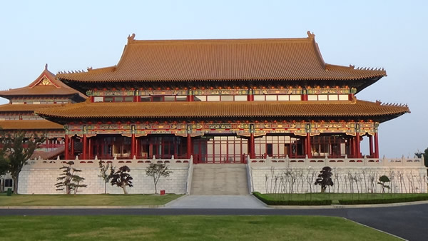 扬子江龙凤堂综合楼